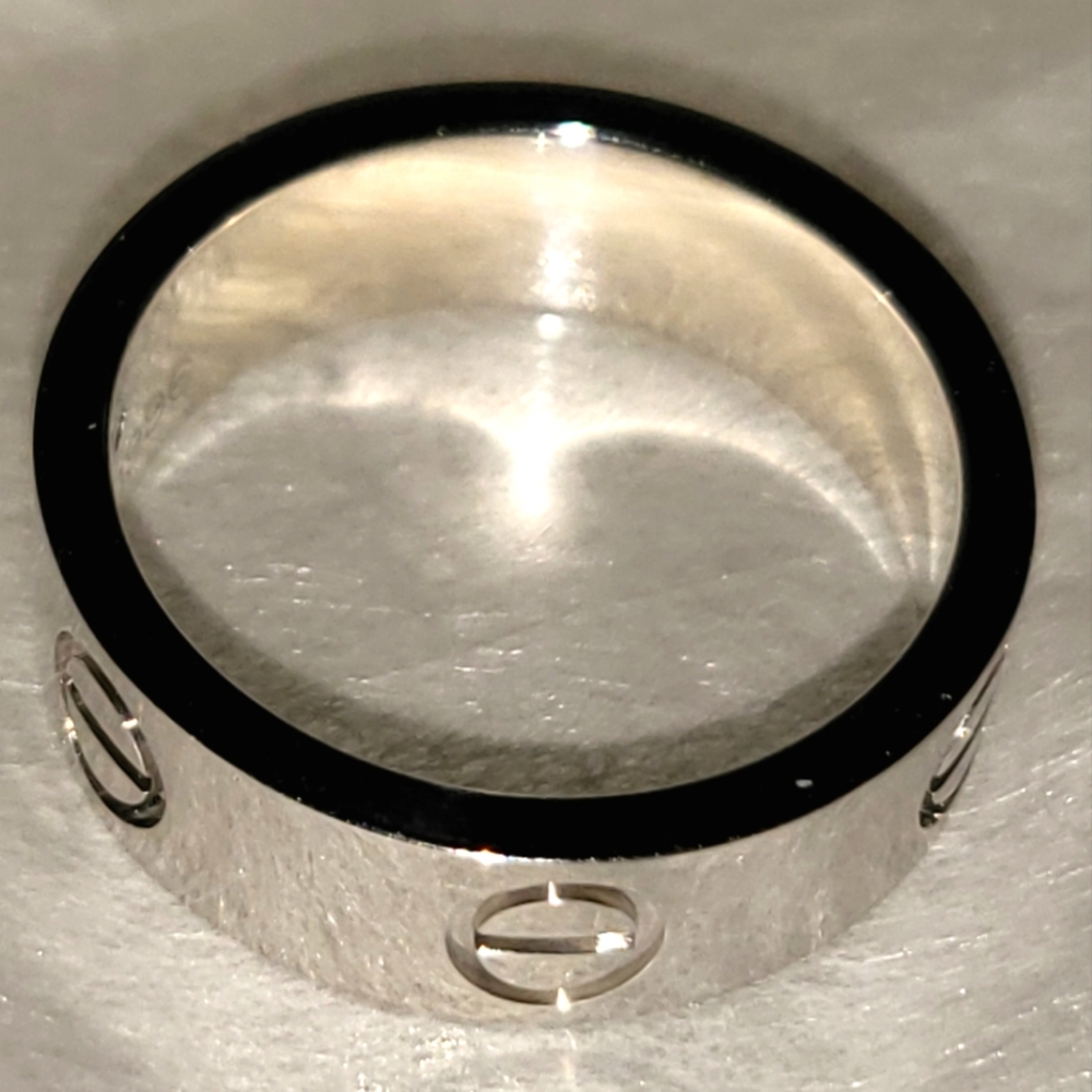 Cartier Love Ring in 750 or K18 White Gold